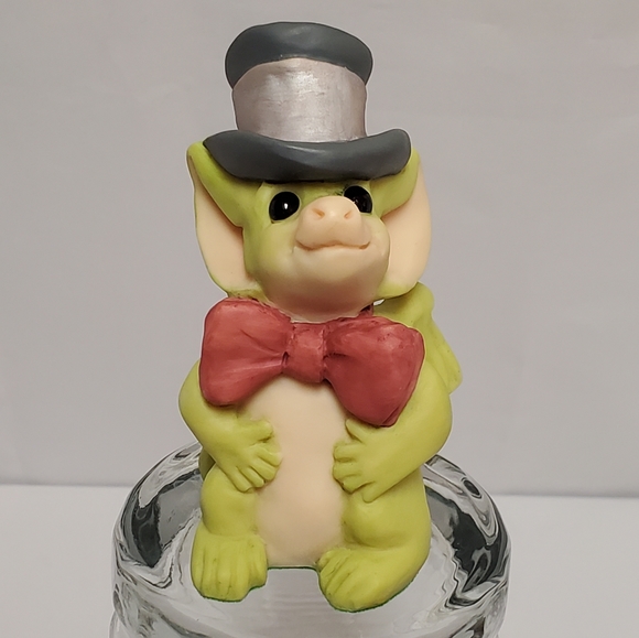 Real Musgrave Jaunty Dragon Figurine - Picture 1 of 10